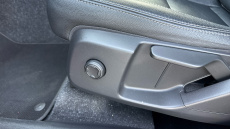 Volvo Xc40 2.0 B4P Inscription 5dr AWD Auto Petrol Estate